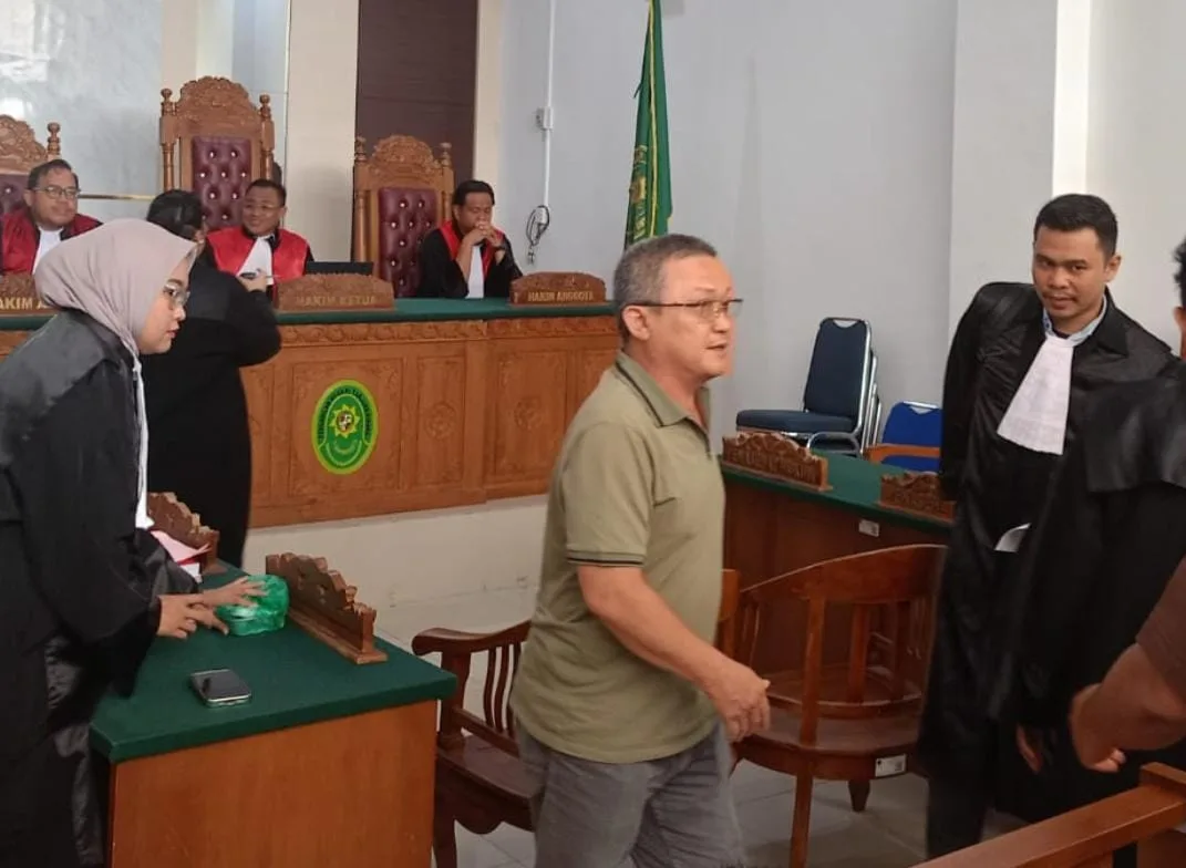 Terbukti Lakukan Penganiyaan, Hartono Alias Amiang di Vonis 15 Bulan Penjara – Kutipan