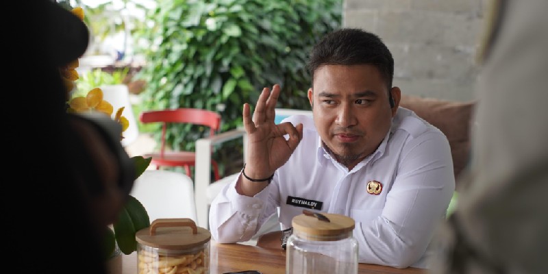 Ada Pungli Saat Ngurus KTP dan KK, Bupati Subang: Lapor Ka Abdi!