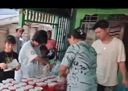 Didampingi Personil Pos AL, Siswa SMAN 1 Kepulauan Posek Berbagi 200 Takjil untuk Warga Pulau Mas – Kutipan