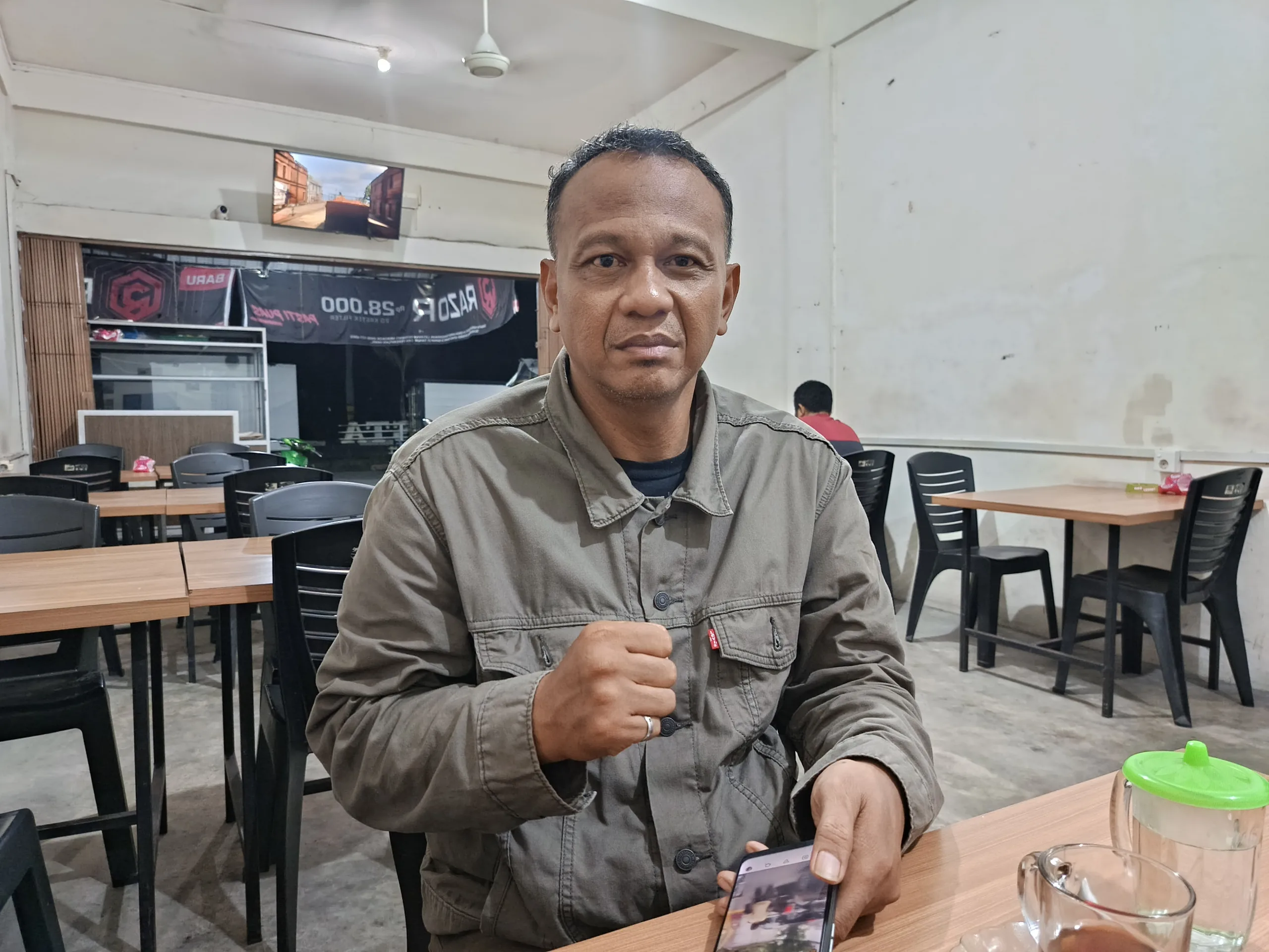 Hanya Karena Teguran Profesional, Pegawai BPR Tuah Karimun Diduga Nyaris Dipukul dan Dilempar Alat Tulis – Kutipan