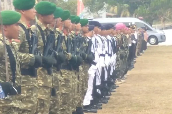 HUT ke-81 TNI di Lingga Digelar di Lanal Dabo Singkep, Danlanal: Dicintai Rakyat – Kutipan